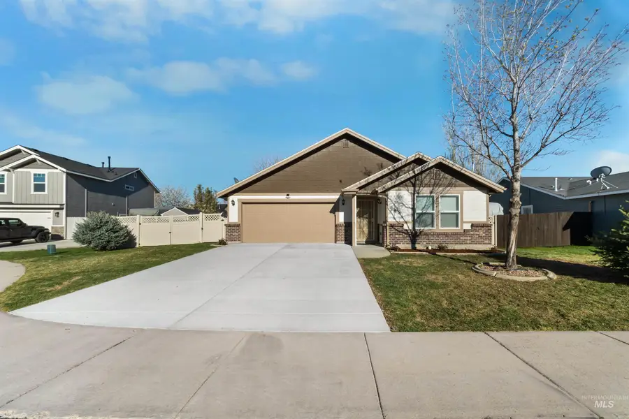 548 N Ripplerock Pl, Star, ID 83669 - #2