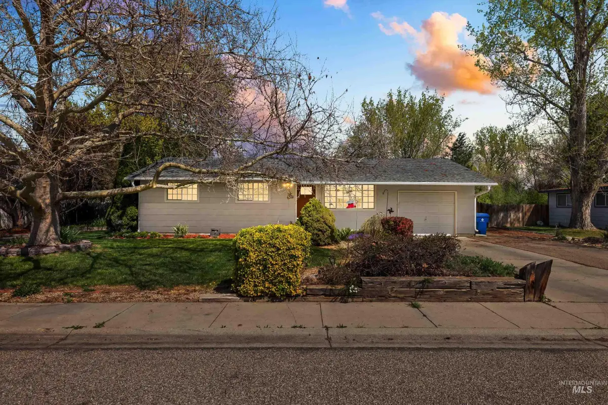 10196 W Bigwood Dr, Boise, ID 83709 - #1