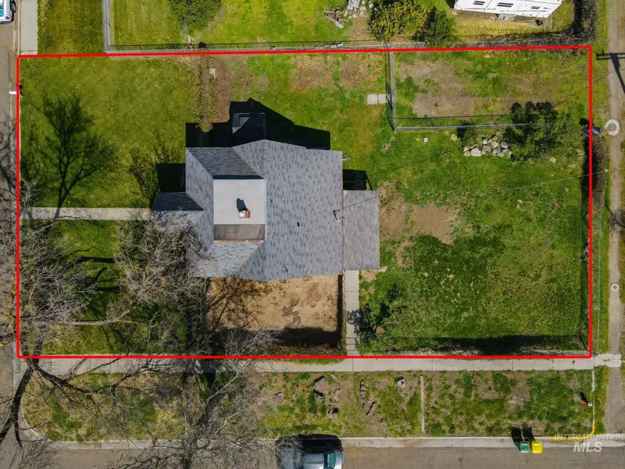 686 SW 3rd St, Ontario, OR 97914 - #3