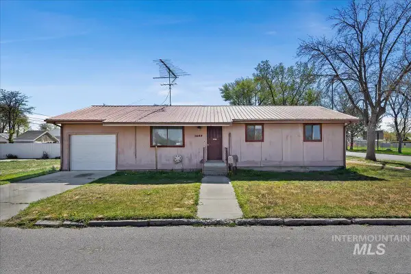1229 Birch, Buhl, ID 83316