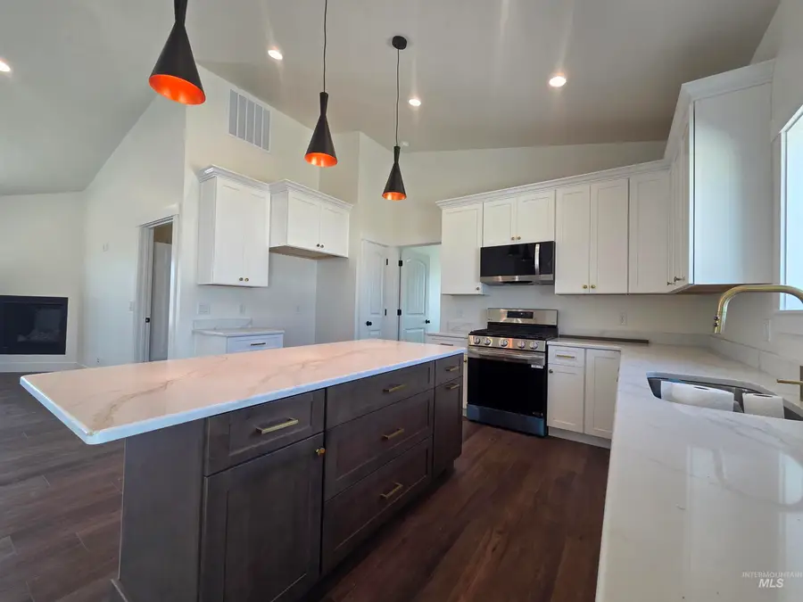 1512 Belle Drive, Rupert, ID 83350 - #2