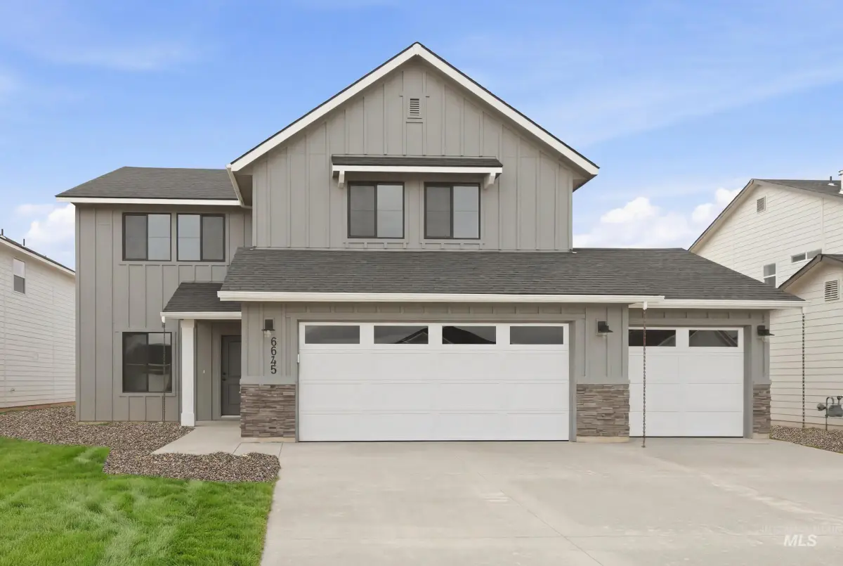 6645 W Plateau Creek Dr, Meridian, ID 83646 - #1