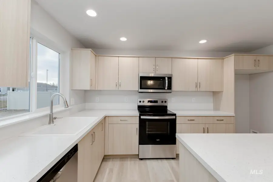 17155 N Swan Springs Pl, Nampa, ID 83687 - #3