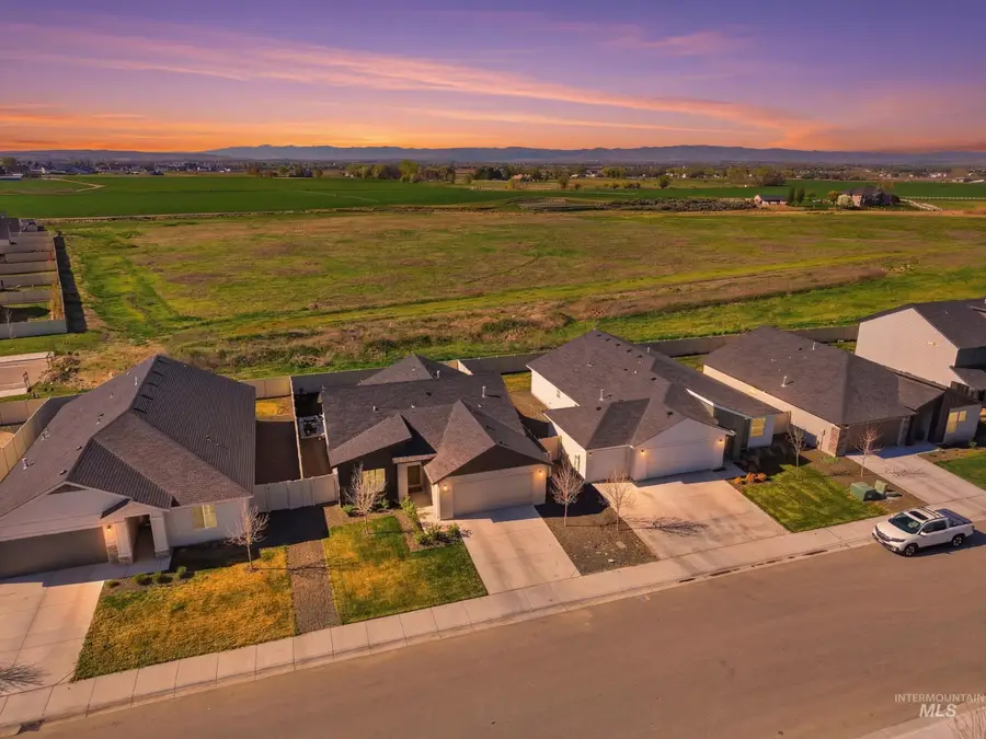 3697 W La Brea Dr, Meridian, ID 83642 - #3