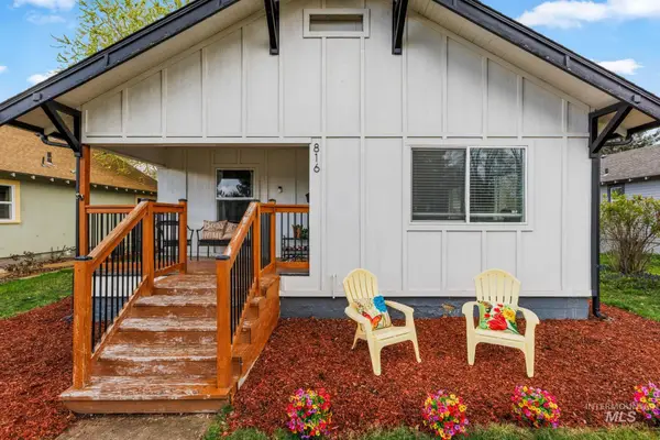 816 S 8th Ave, Nampa, ID 83651