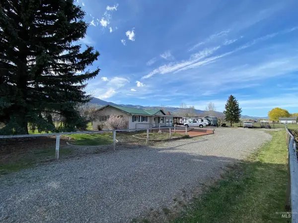 7 Apache Way, Salmon, ID 83647