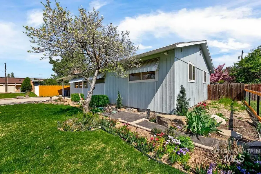 5805 W Flamingo Dr, Boise, ID 83704 - #3