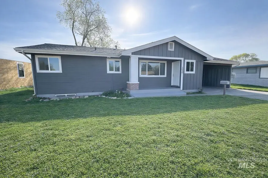 1030 N 6th East, Mountain Home, ID 83647 - #2