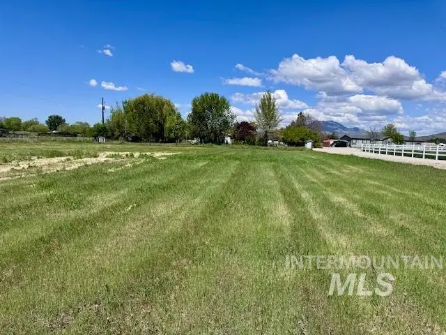 27xx E Main St, Emmett, ID 83617 - #1