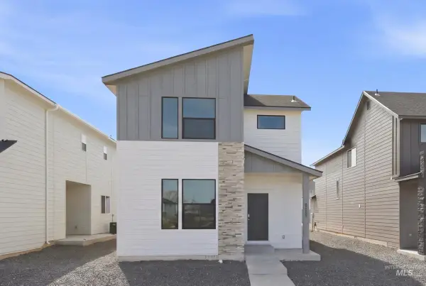 6687 W Fairy Falls Dr, Meridian, ID 83646