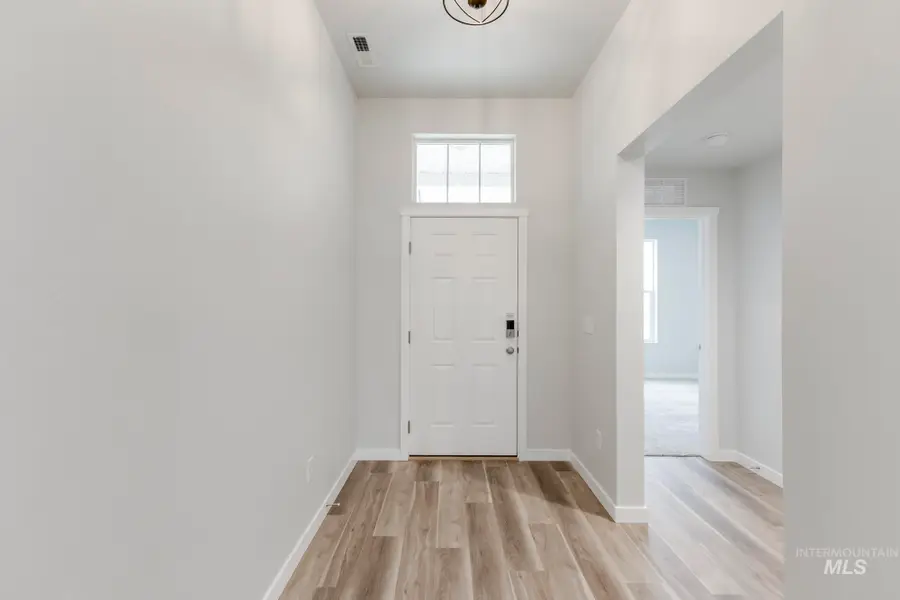 7092 E Marble Springs Dr, Nampa, ID 83687 - #2