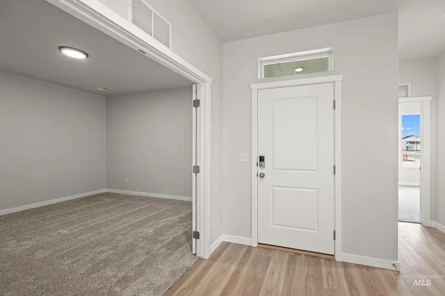 3663 E Syracuse St, Nampa, ID 83686 - #2