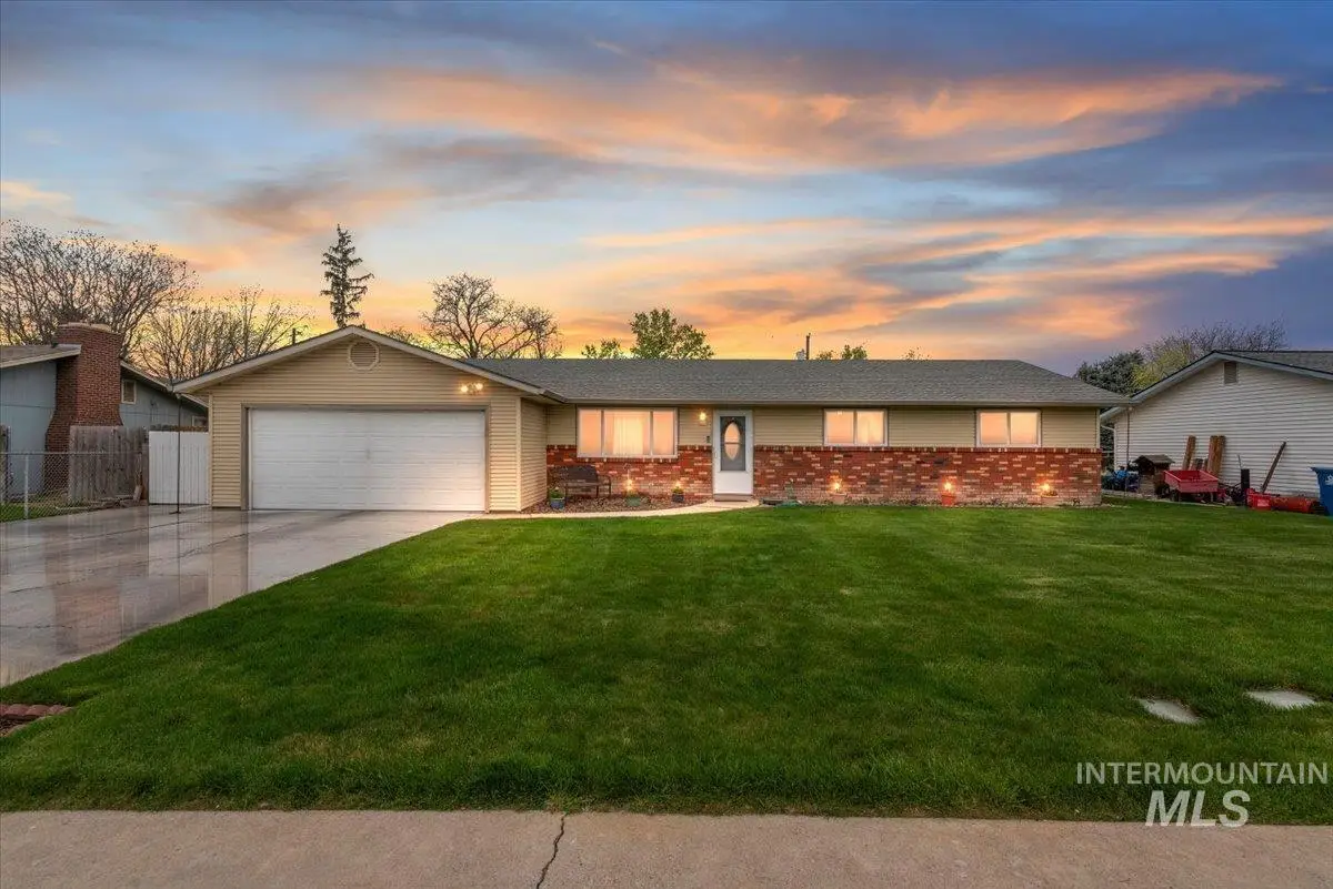 2408 Wyoming Ave, Caldwell, ID 83605 - #1