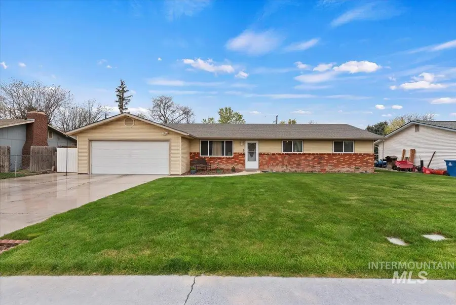 2408 Wyoming Ave, Caldwell, ID 83605 - #2