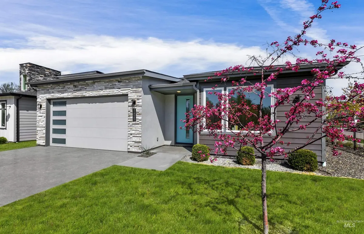 1425 E Jade Creek St, Eagle, ID 83616 - #1