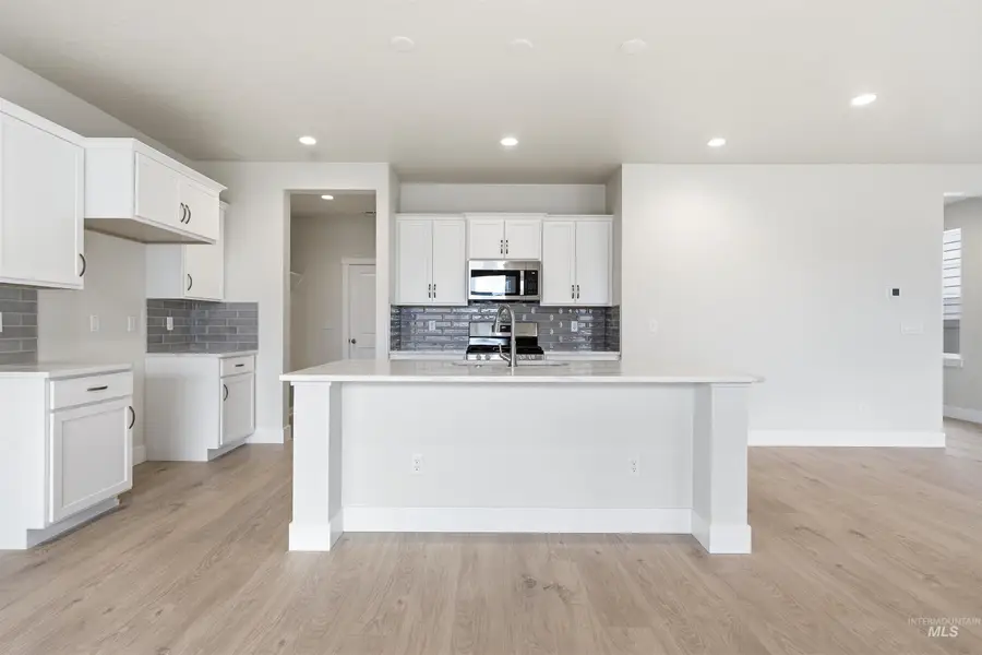 5536 W Lost Rapids St, Meridian, ID 83646 - #3