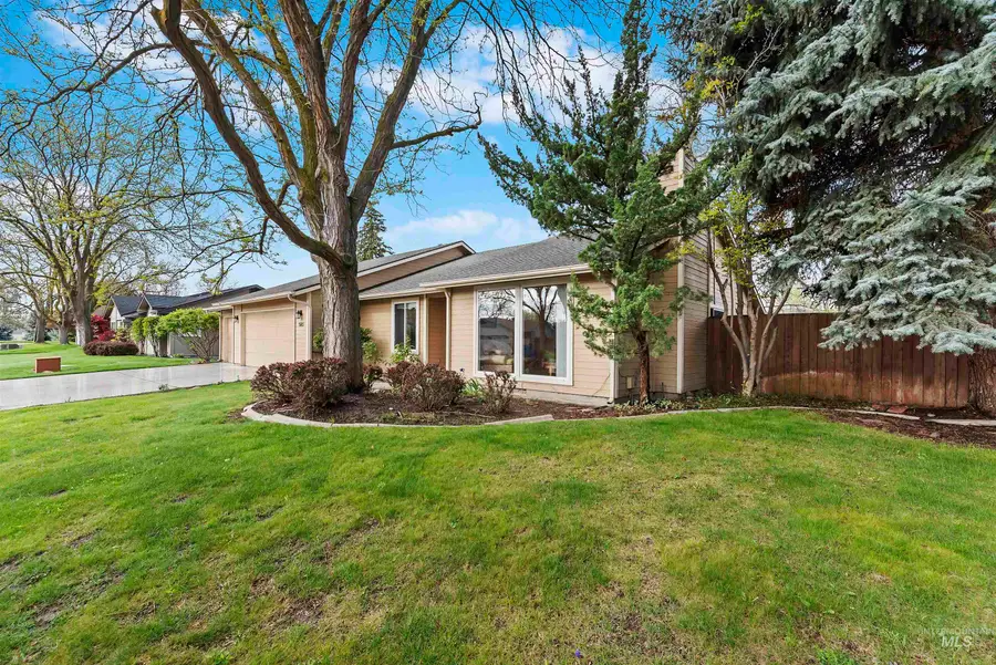 5185 Castle Hill Way, Boise, ID 83703 - #3