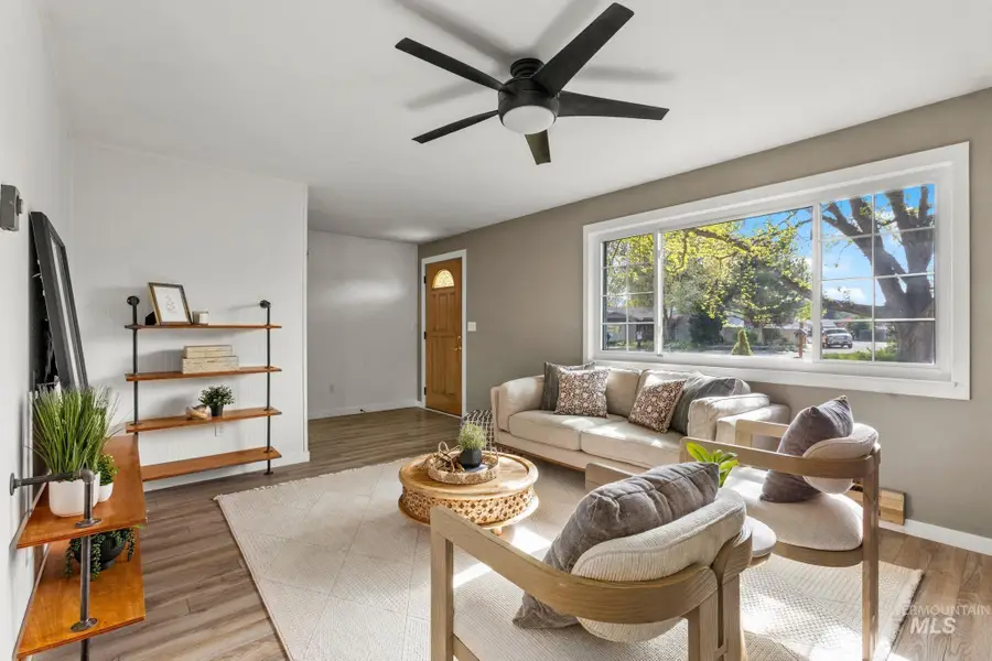 1510 E Greensboro St, Boise, ID 83706 - #3