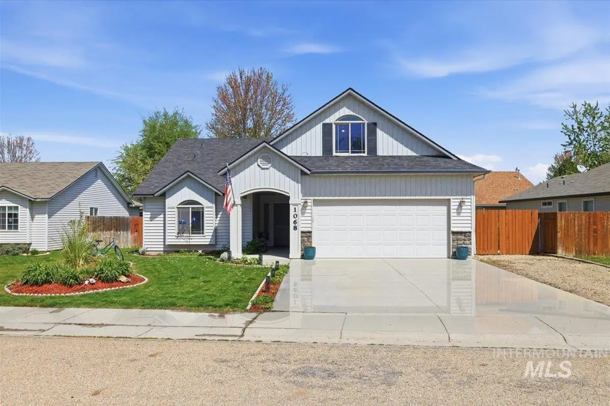1068 Locksley St, Middleton, ID 83644 - #1