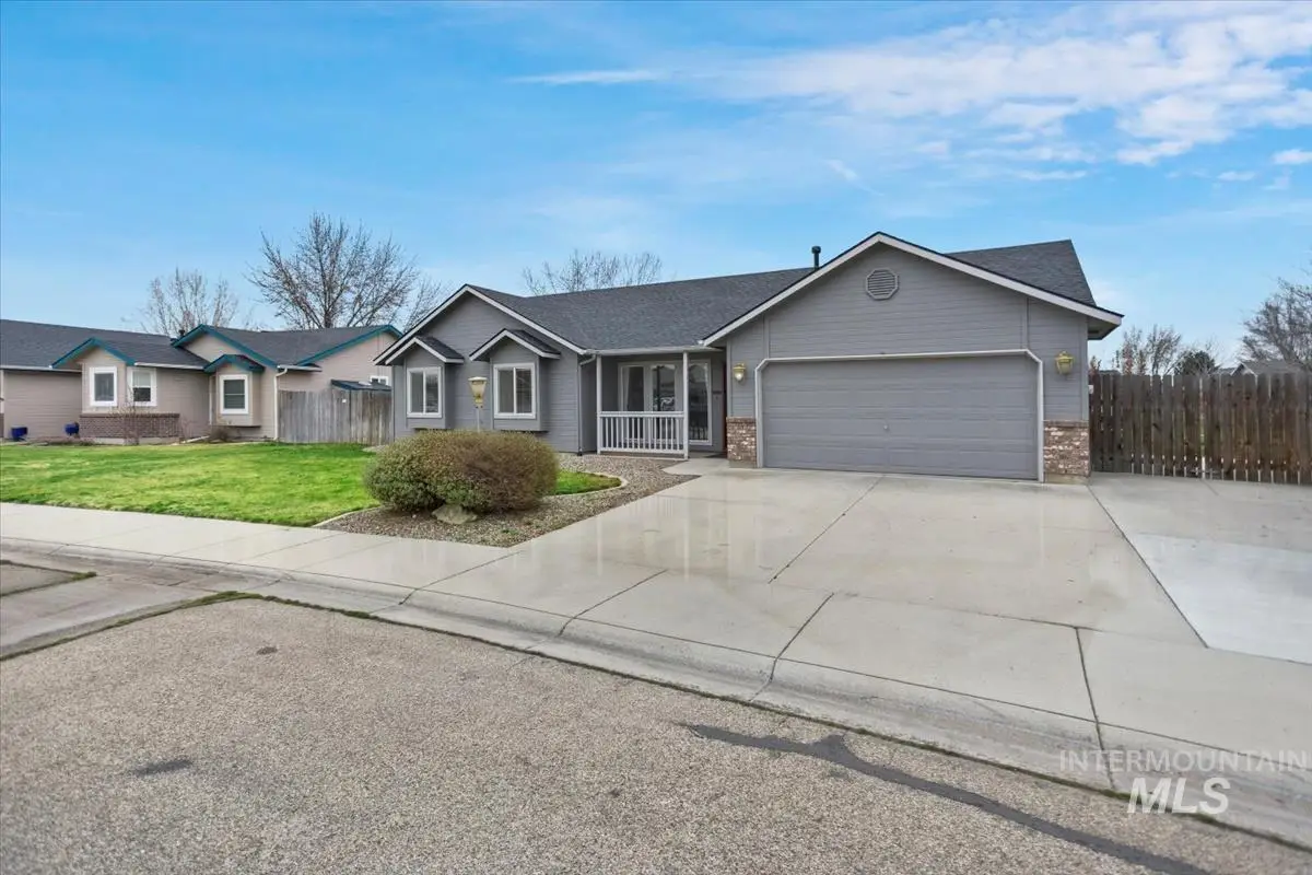 1701 E Kamay Ct, Meridian, ID 83646 - #1