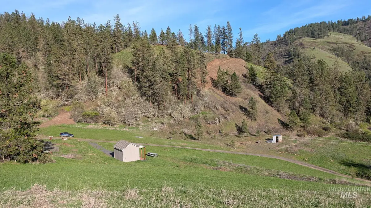136 Heavy Grace Ln, Kamiah, ID 83536 - #1
