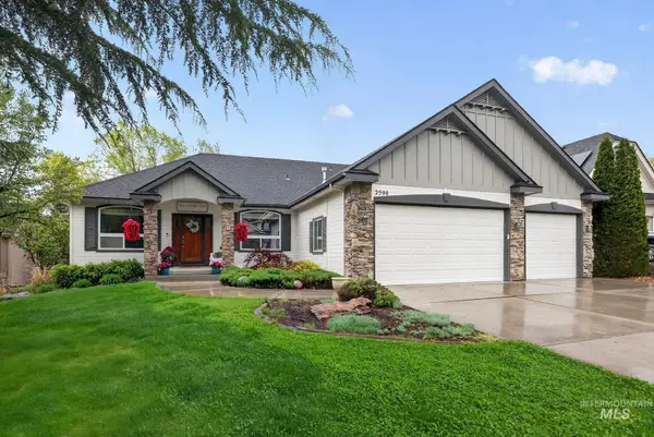 2598 E Greenbrook Dr, Eagle, ID 83616
