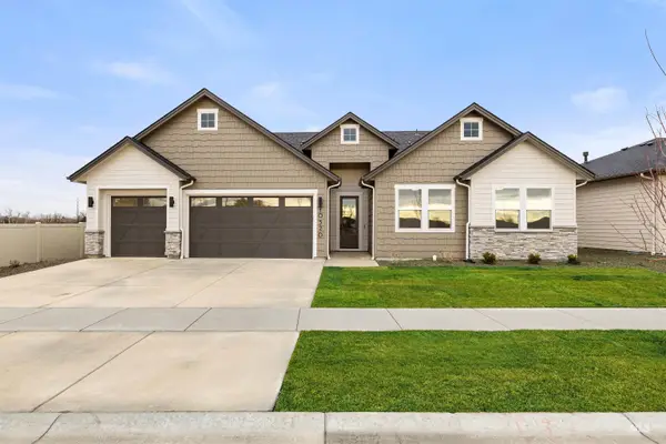 10520 W Shumard Dr, Star, ID 83669