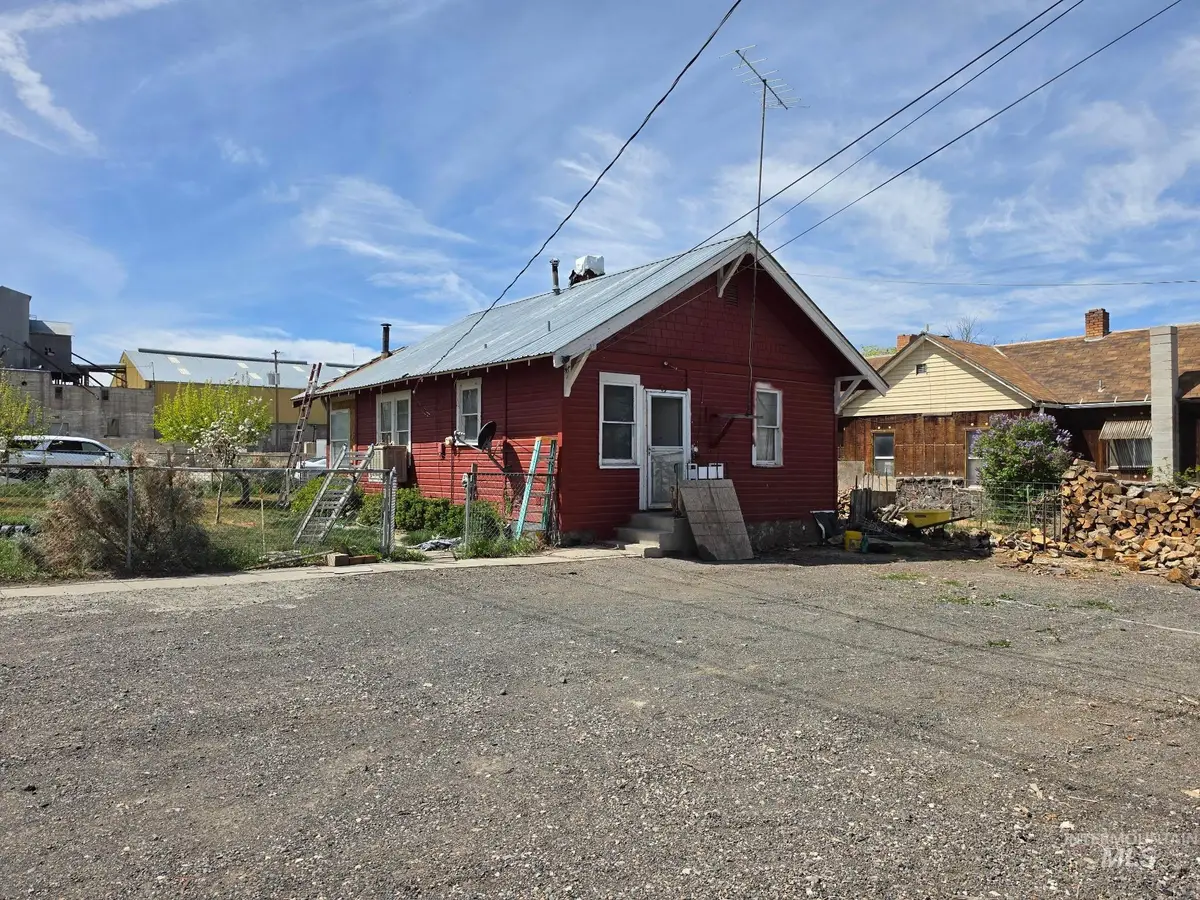 228 8th Ave S, Buhl, ID 83316 - #1