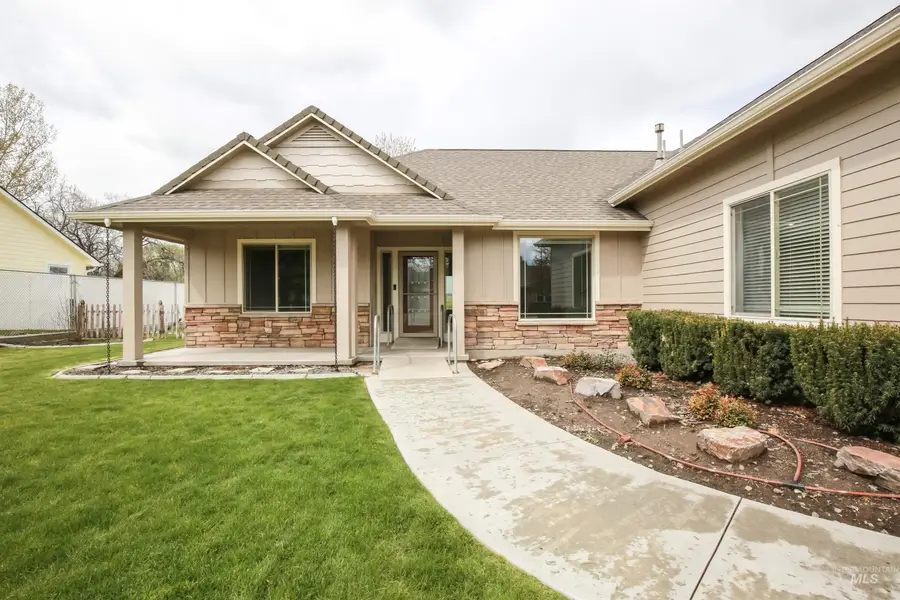 767 N Dorian Drive, Ontario, OR 97914 - #2