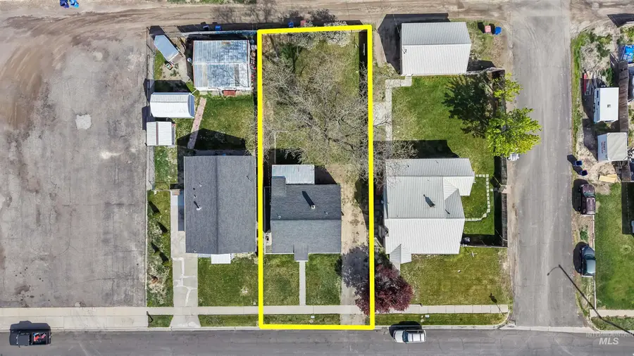 412 Madison St, Twin Falls, ID 83301 - #2