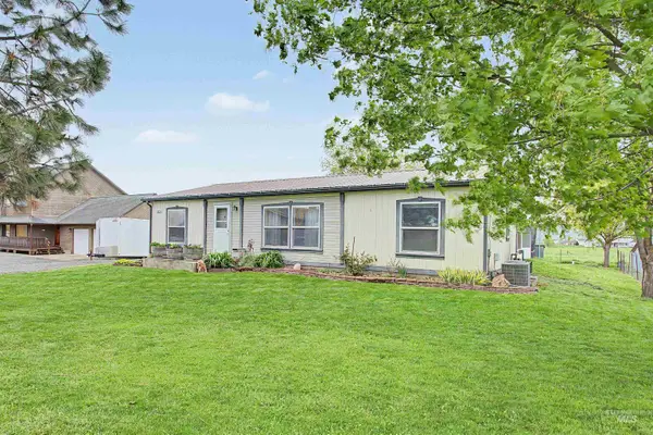 2221 Cedar Avenue, Lewiston, ID 83501