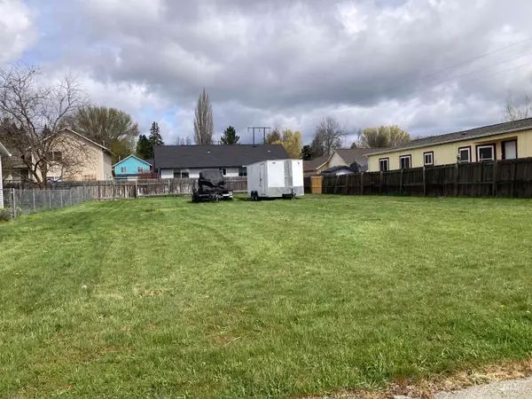2088 Lexington, Moscow, ID 83843