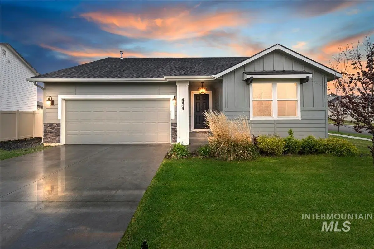 3949 E Jamestown Dr, Nampa, ID 83686 - #1