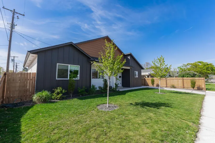 507 E Washington Ave, Nampa, ID 83686 - #2