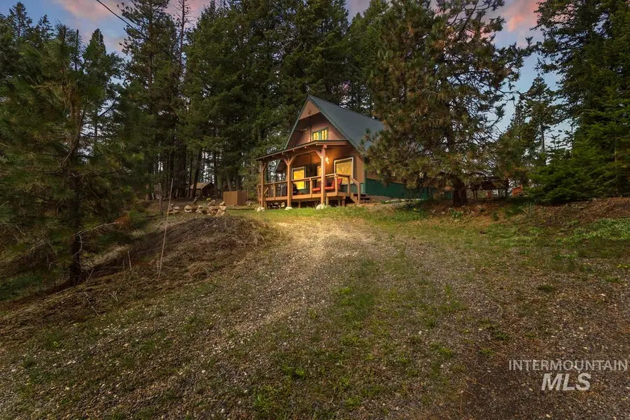 46 Blue Spruce Lane, Cascade, ID 83611 - #2