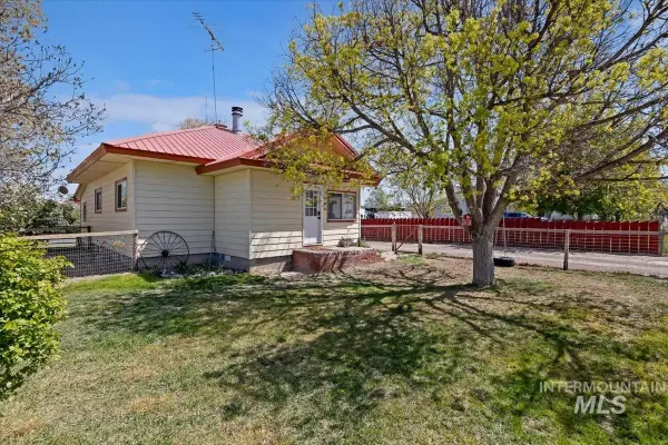 931 Robertson St, Buhl, ID 83316