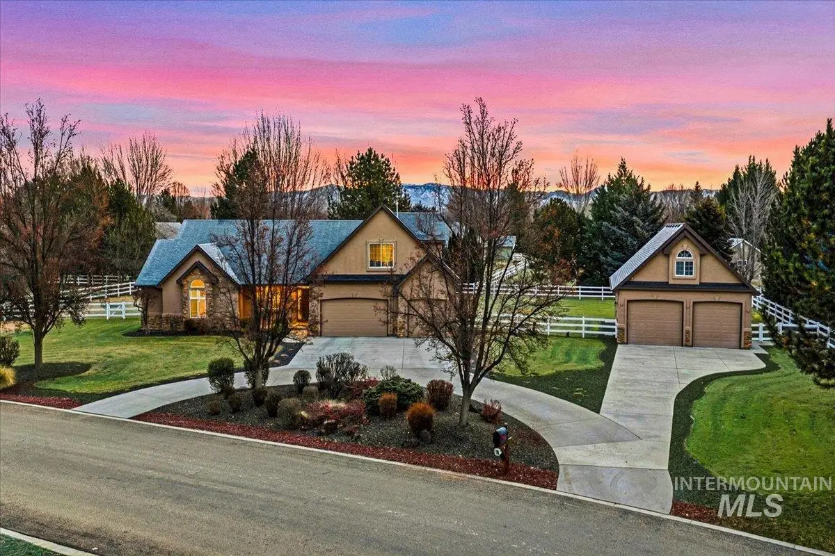 570 N Cove Colony Way, Eagle, ID 83616 - #1