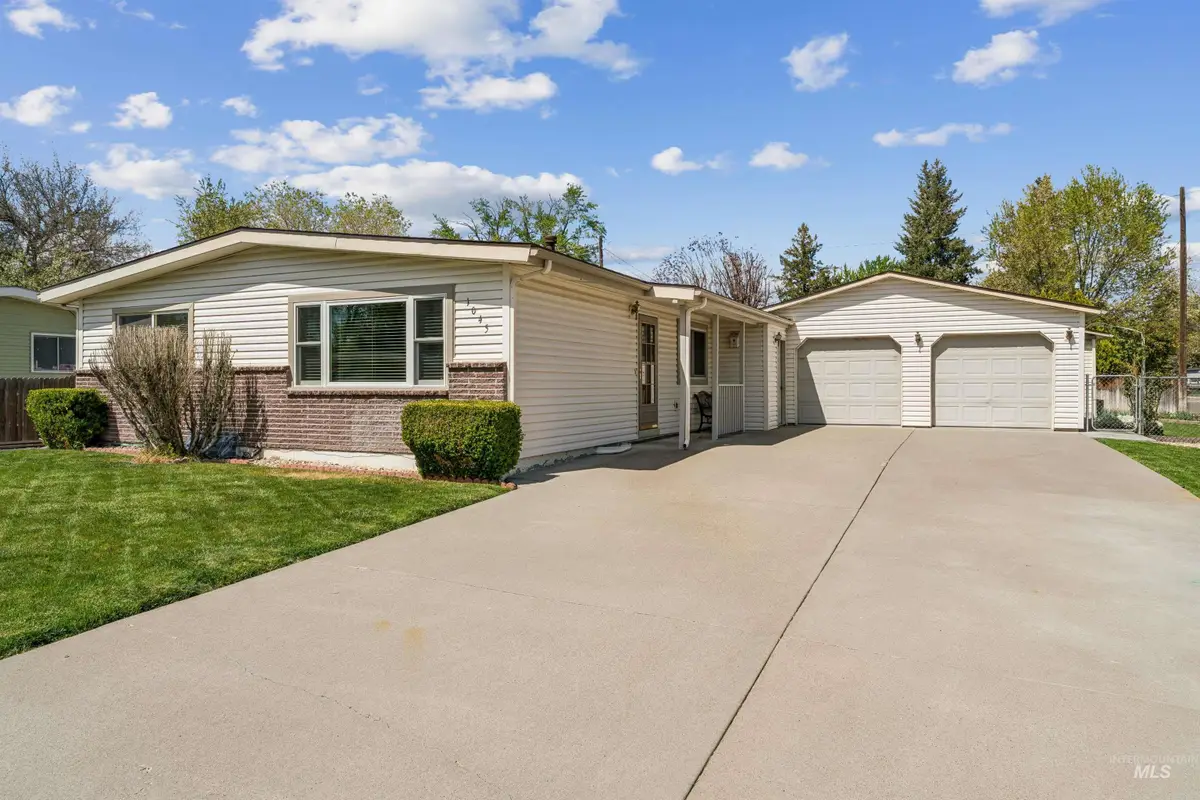 1045 E 14th N, Mountain Home, ID 83647 - #1