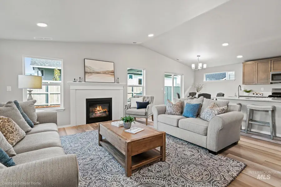 681 SW Mendenhall St #8/6, Mountain Home, ID 83647 - #3