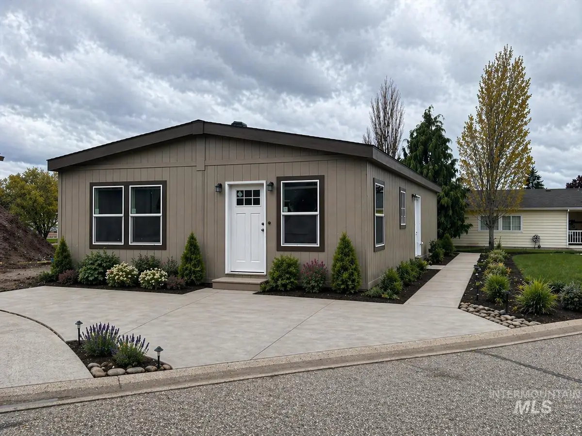 421 S Curtis Rd, #300 #300, Boise, ID 83705 - #1