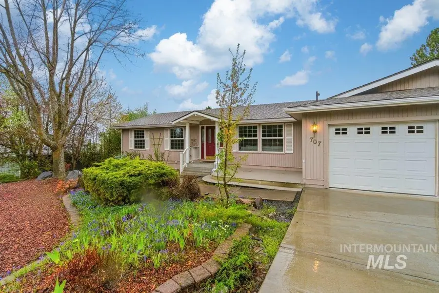 707 Hathaway St, Moscow, ID 83843 - #2