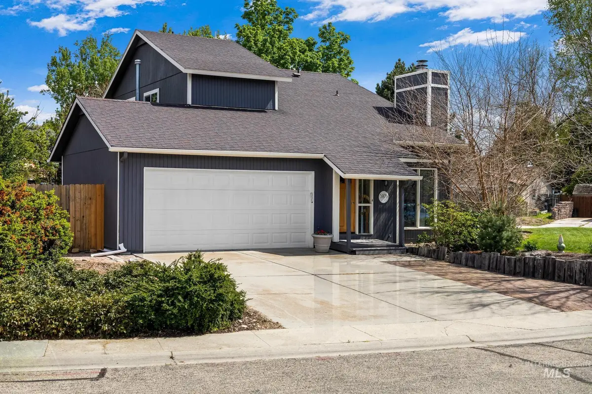 5105 W Harbourview Dr, Boise, ID 83703 - #1