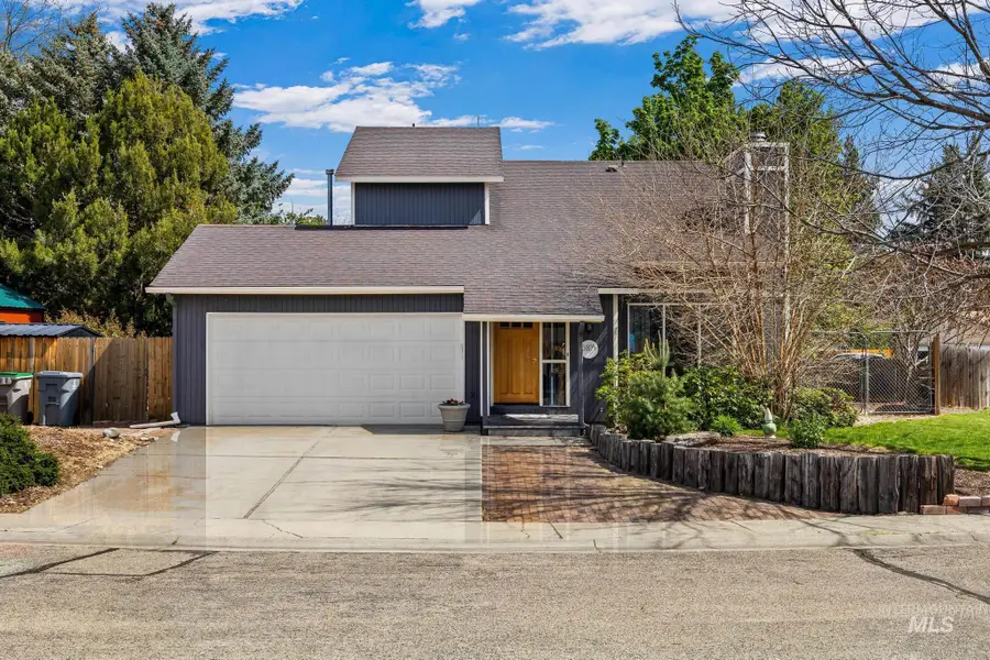 5105 W Harbourview Dr, Boise, ID 83703 - #2