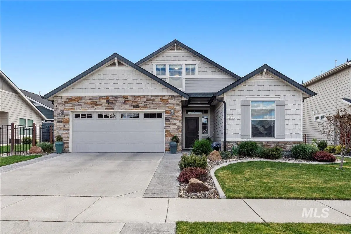 1044 N Synergy Ln, Eagle, ID 83616 - #1