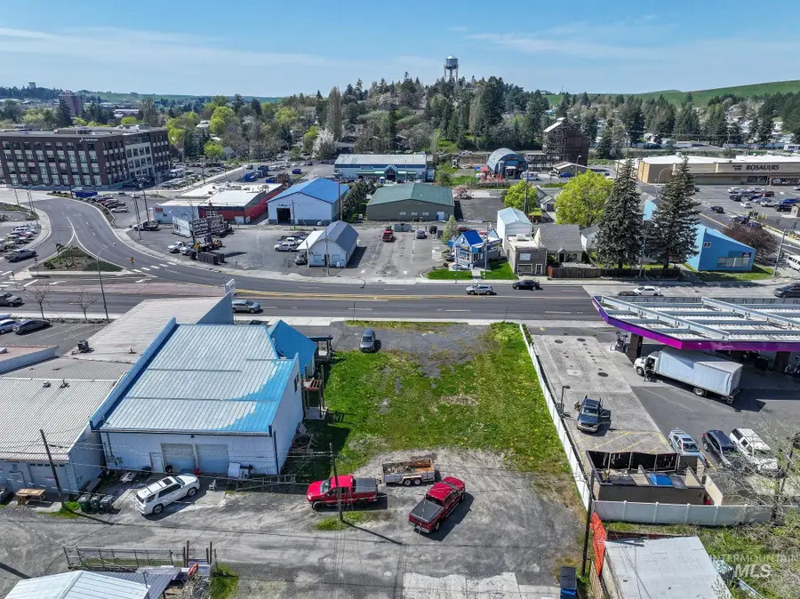 324 N Main Street, Moscow, ID 83843 - #2