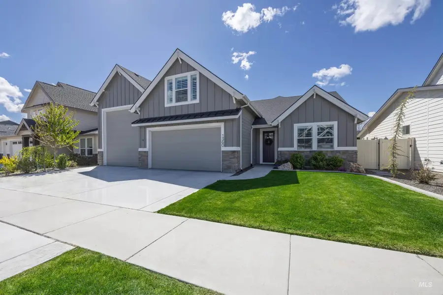 1360 E Azan St, Meridian, ID 83646 - #3