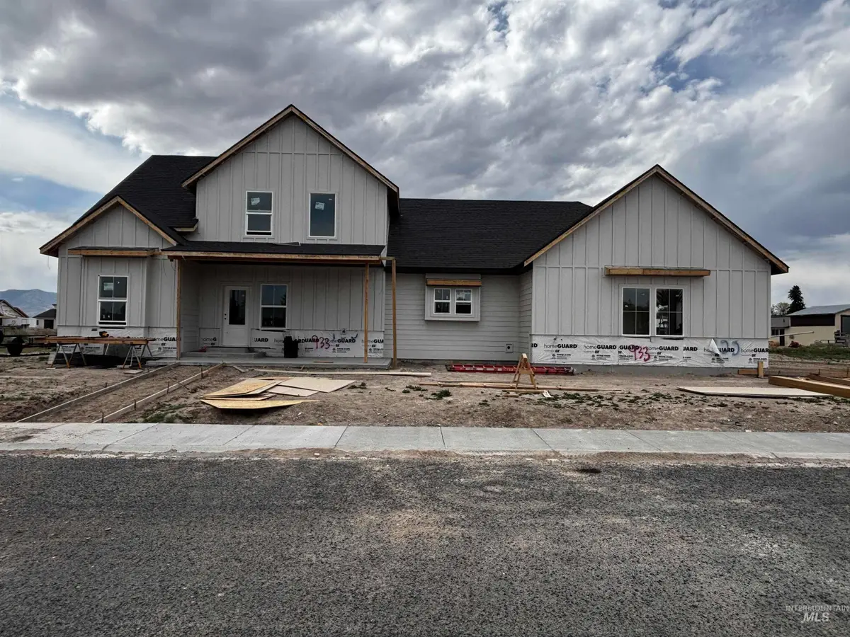 933 E Coventry Lane, Burley, ID 83318 - #1