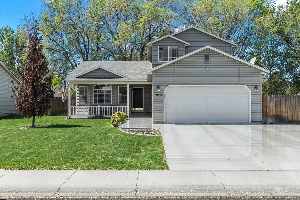 2005 S Plateau Dr, Nampa, ID 83686 - #1