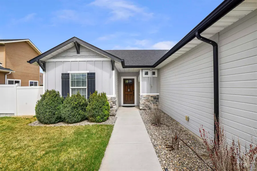 1082 White Birch Ave, Twin Falls, ID 83301 - #2