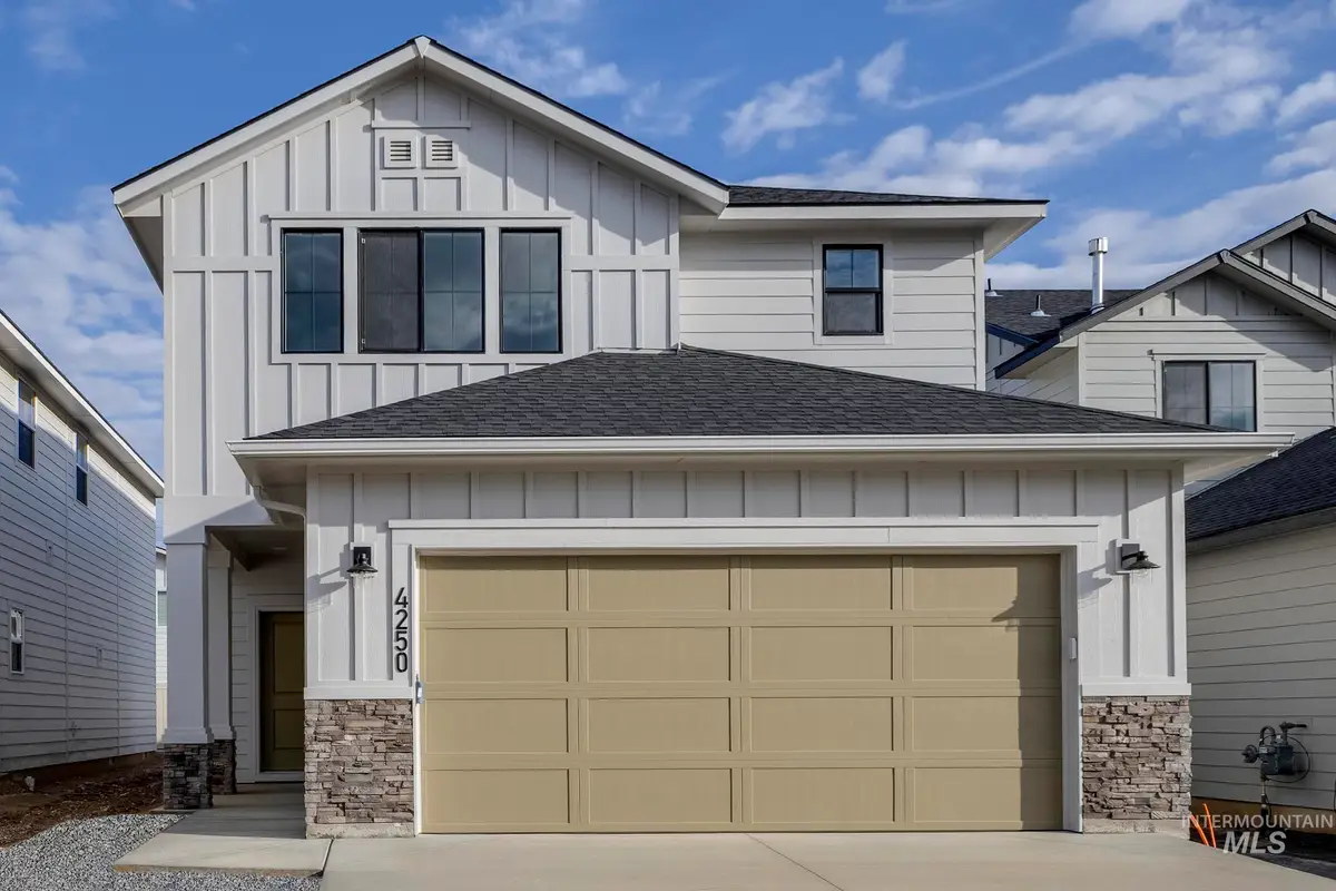4372 N Alameda Creek Ave, Meridian, ID 83646 - #1